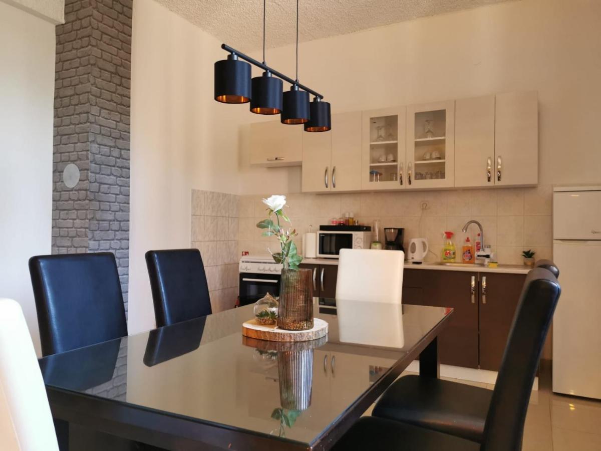 Priska Apartment Kaštela المظهر الخارجي الصورة