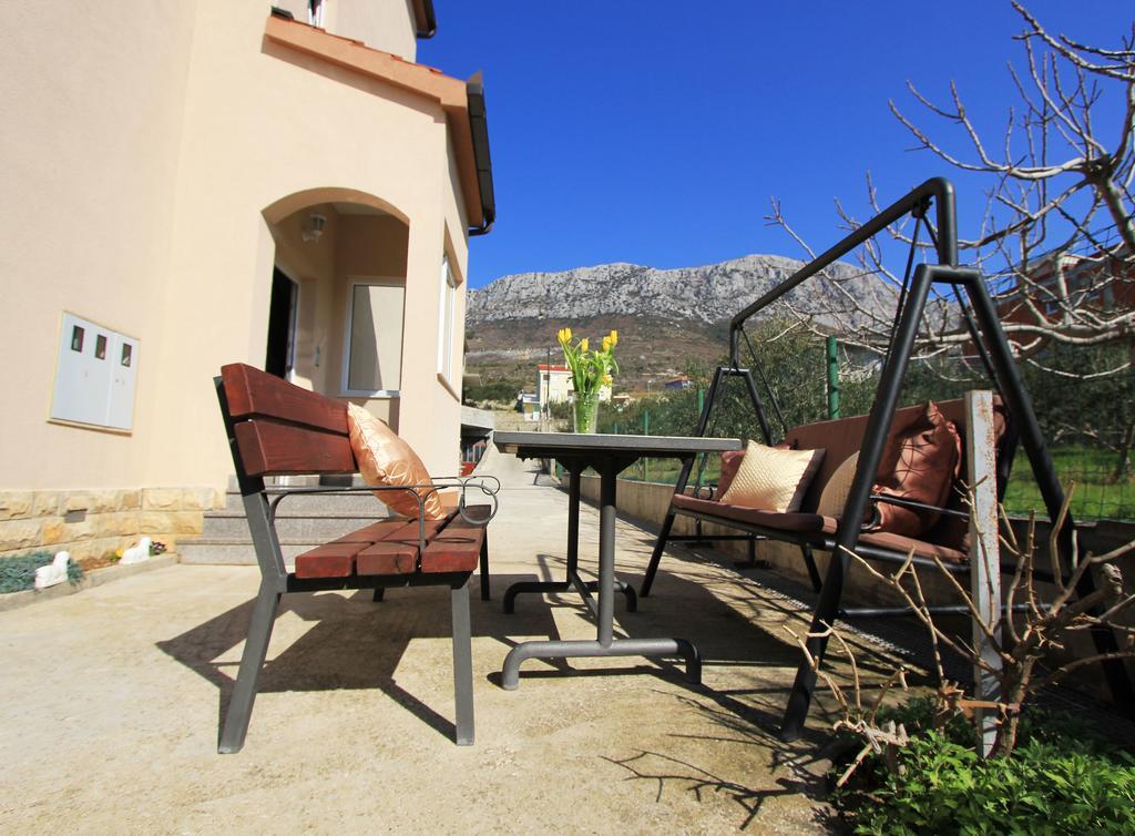 Priska Apartment Kaštela المظهر الخارجي الصورة